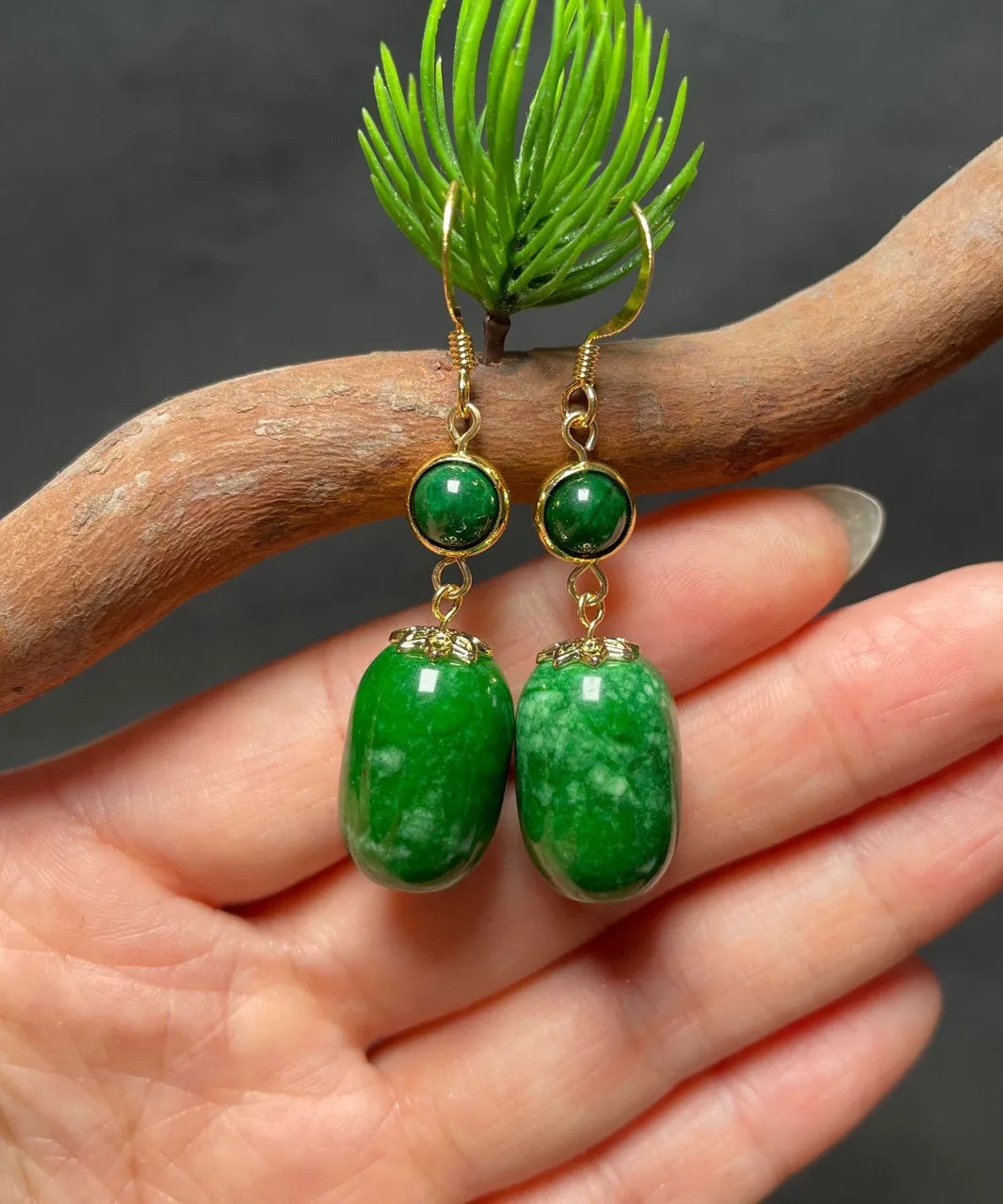 Art Green 14K Gold Dry Green Jade Drop Earrings LY9139