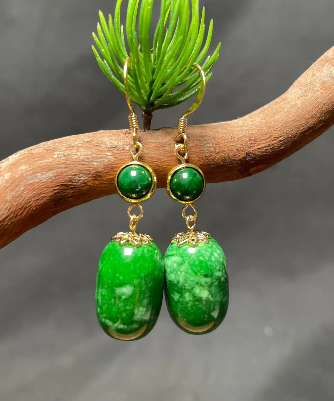 Art Green 14K Gold Dry Green Jade Drop Earrings LY9139