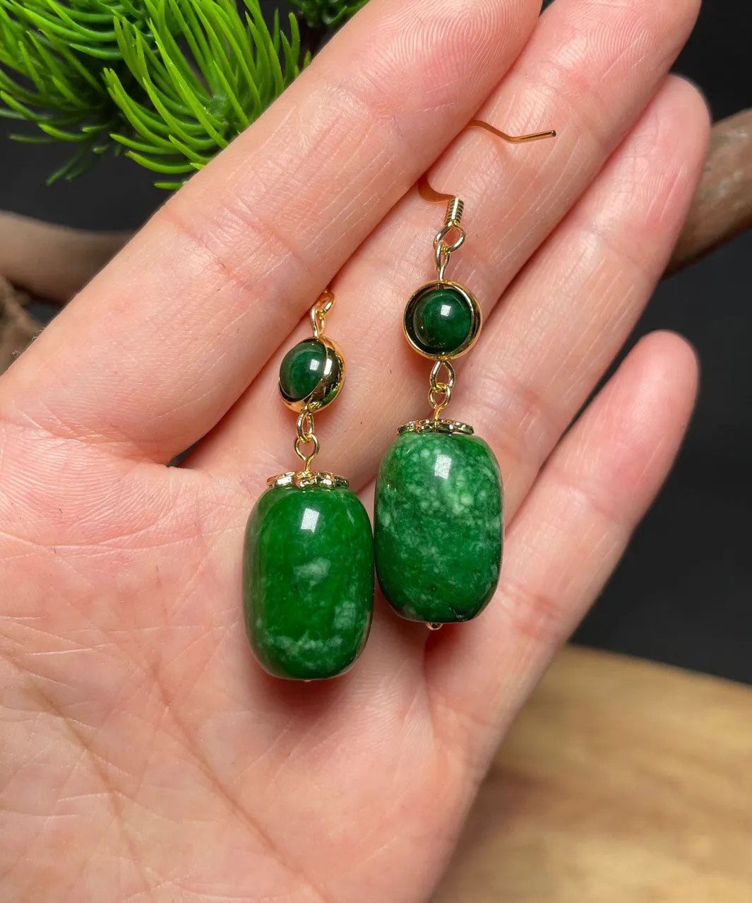 Art Green 14K Gold Dry Green Jade Drop Earrings LY9139