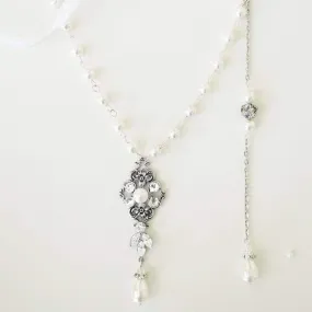 Backdrop Necklace Selen