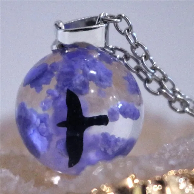 Chic Transparent Resin Rould Ball Moon Pendant Necklace Women Blue Sky White Cloud Chain Necklace Fashion Jewelry Gifts For Girl