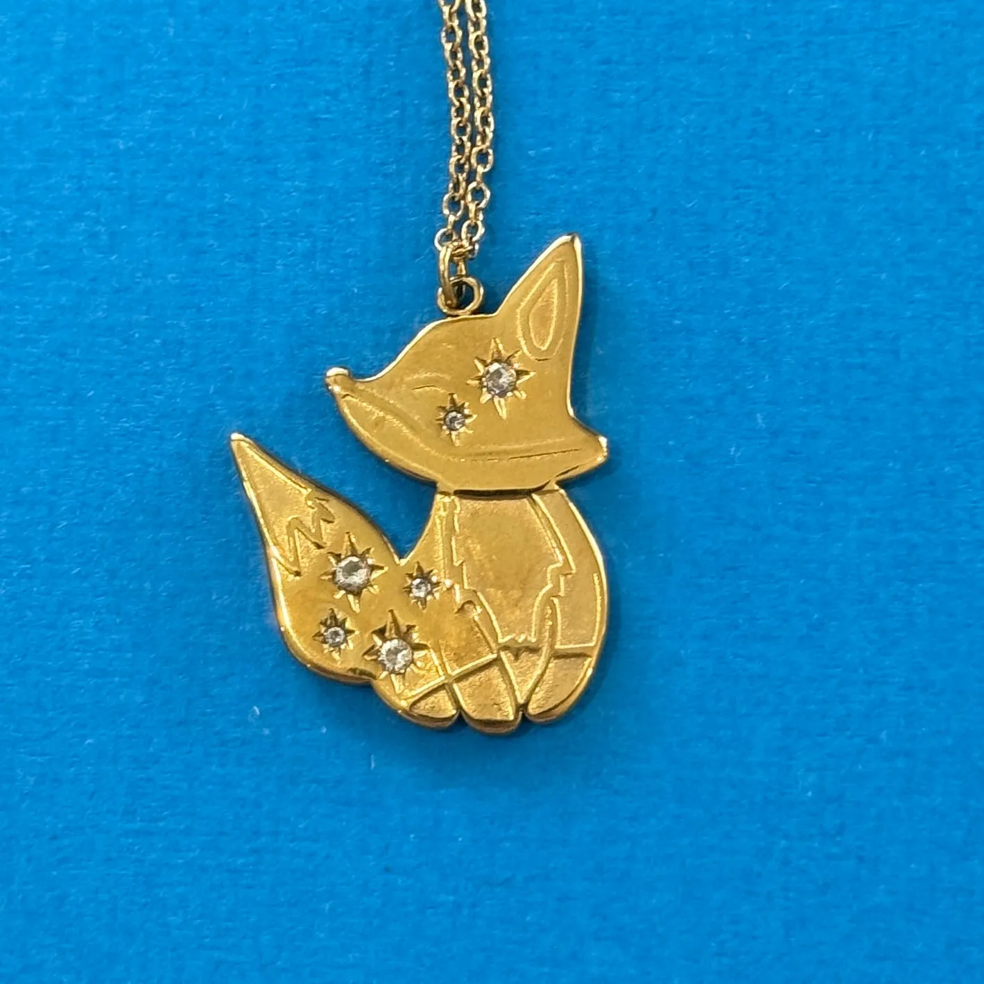 Fox 18k gold plate with zirconia diamonds- necklace