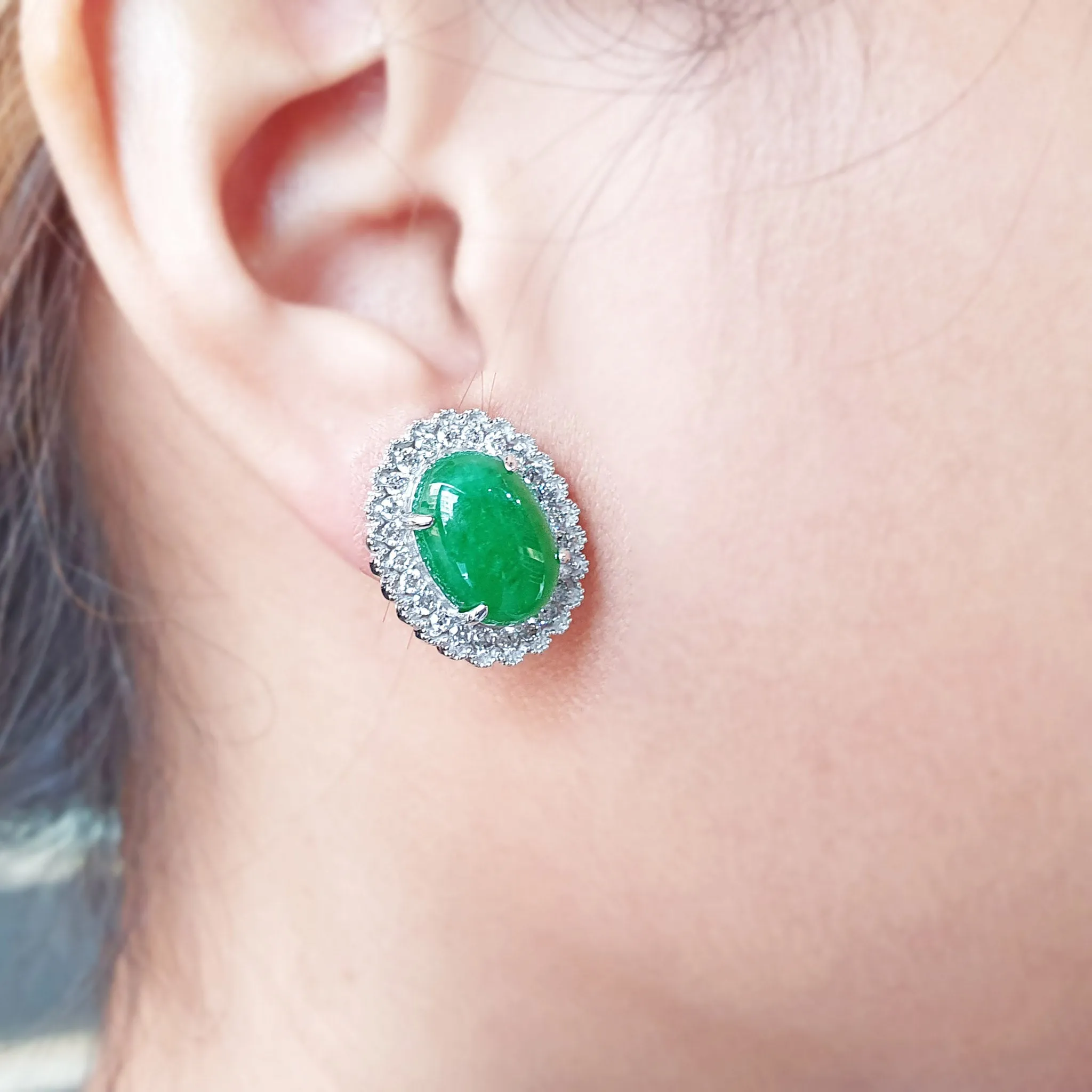 Heja Milgrain Halo Earrings - Green Oval 2021-091