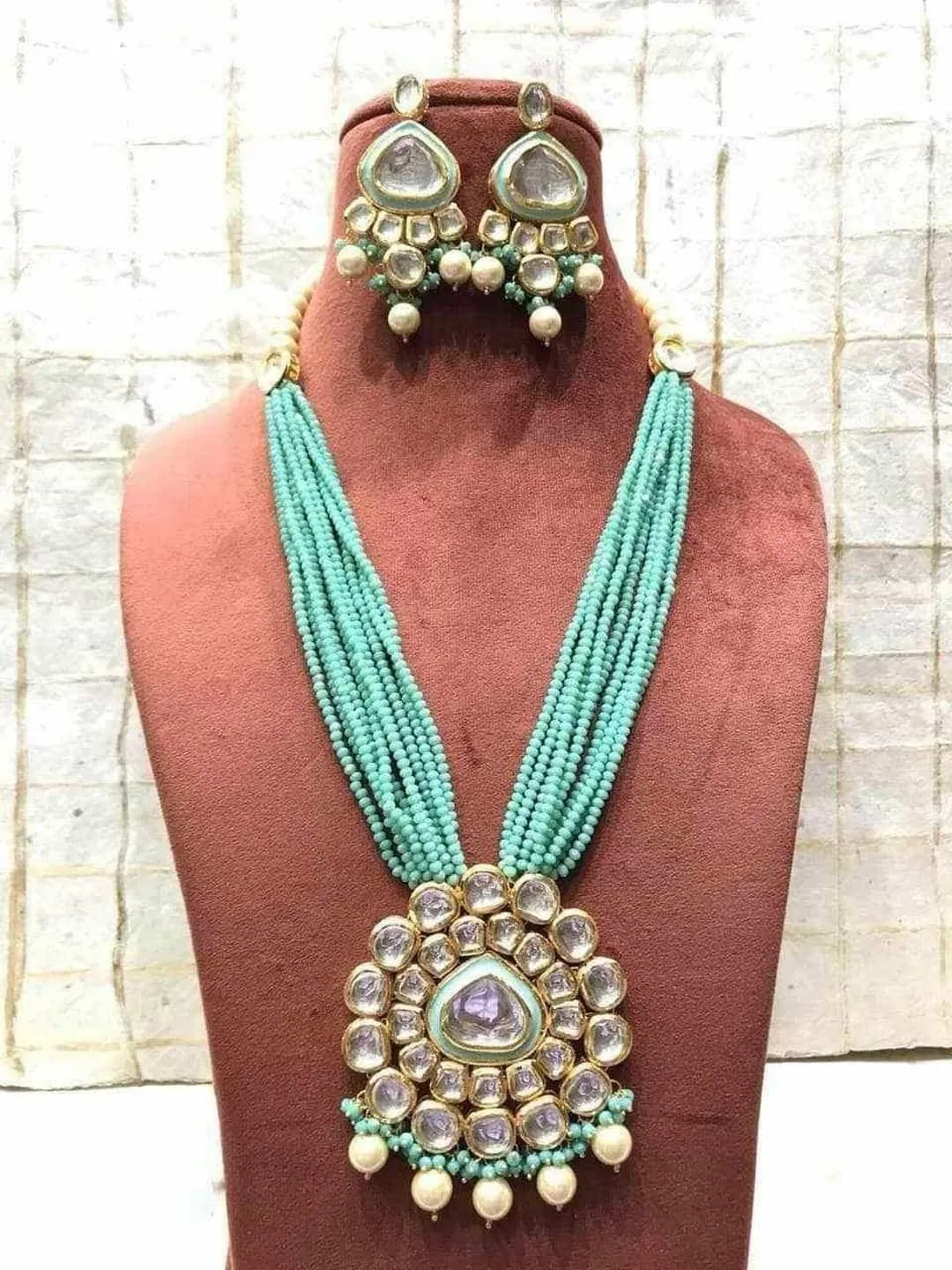 Meena Pendant Necklace With Onex Beads