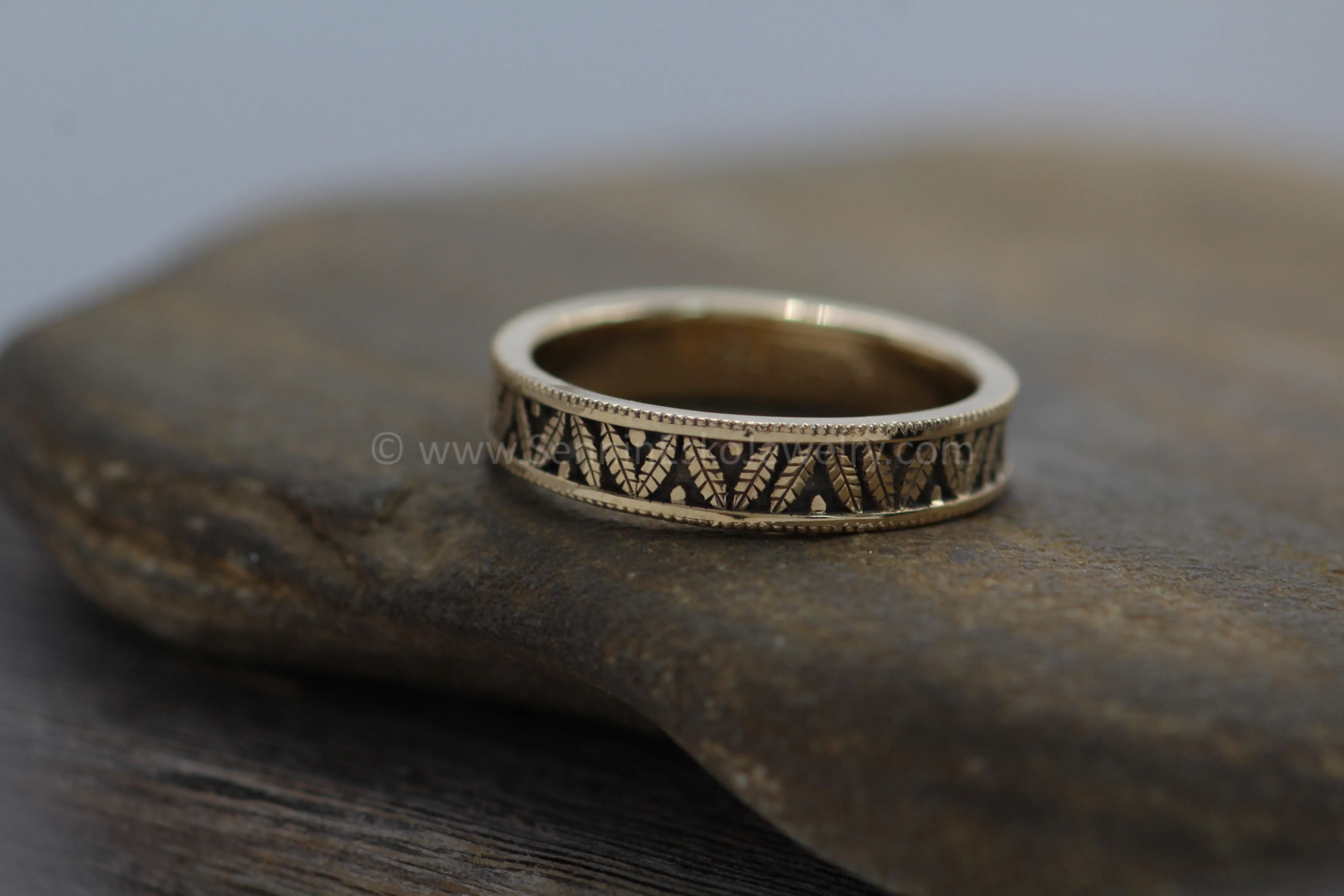 Mens Leaf Ring 5.5mm Width - Hand Engraved with Milgrain Edging