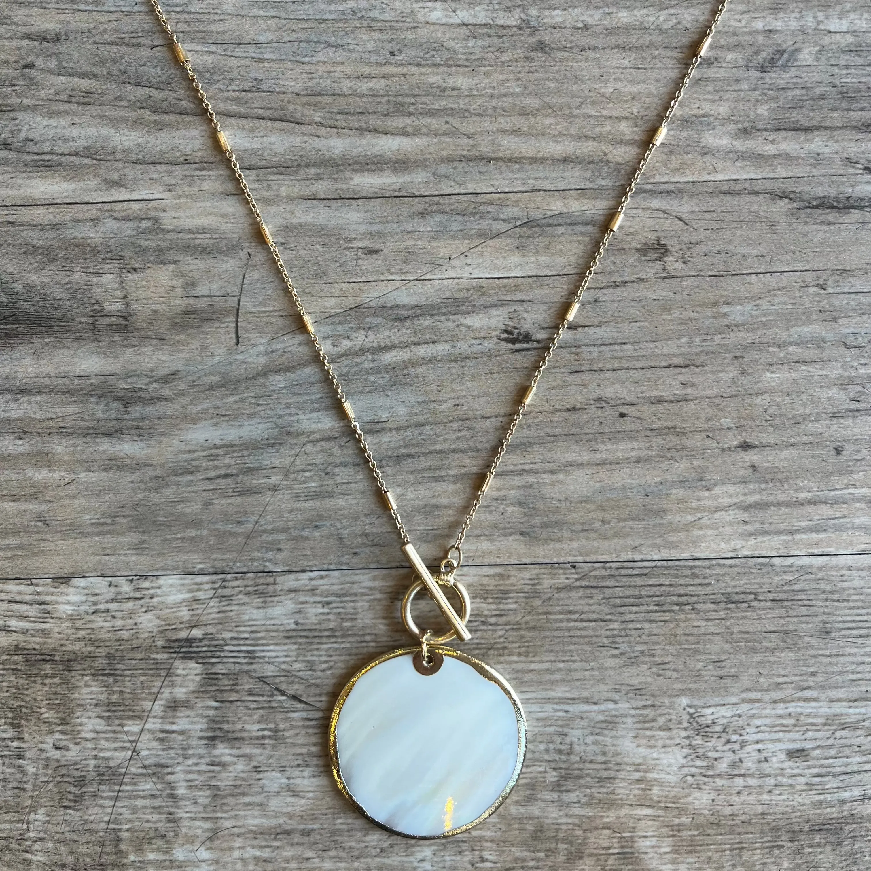 Mindy Boho Short Gold Framed Shell Necklace