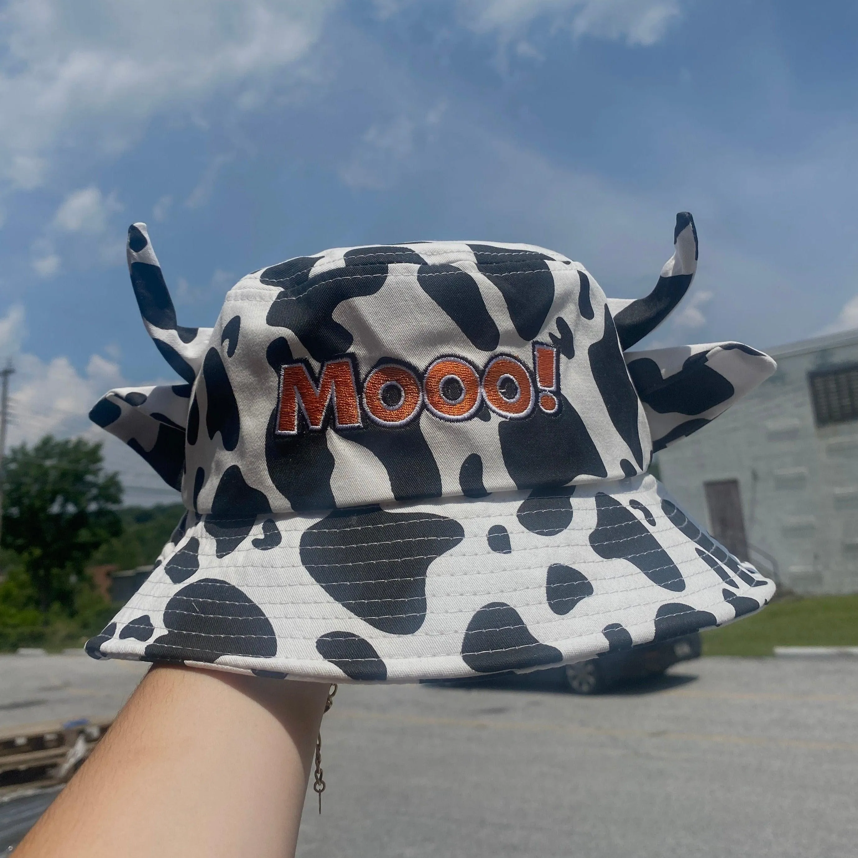 MOO! Cow / Bucket Hat