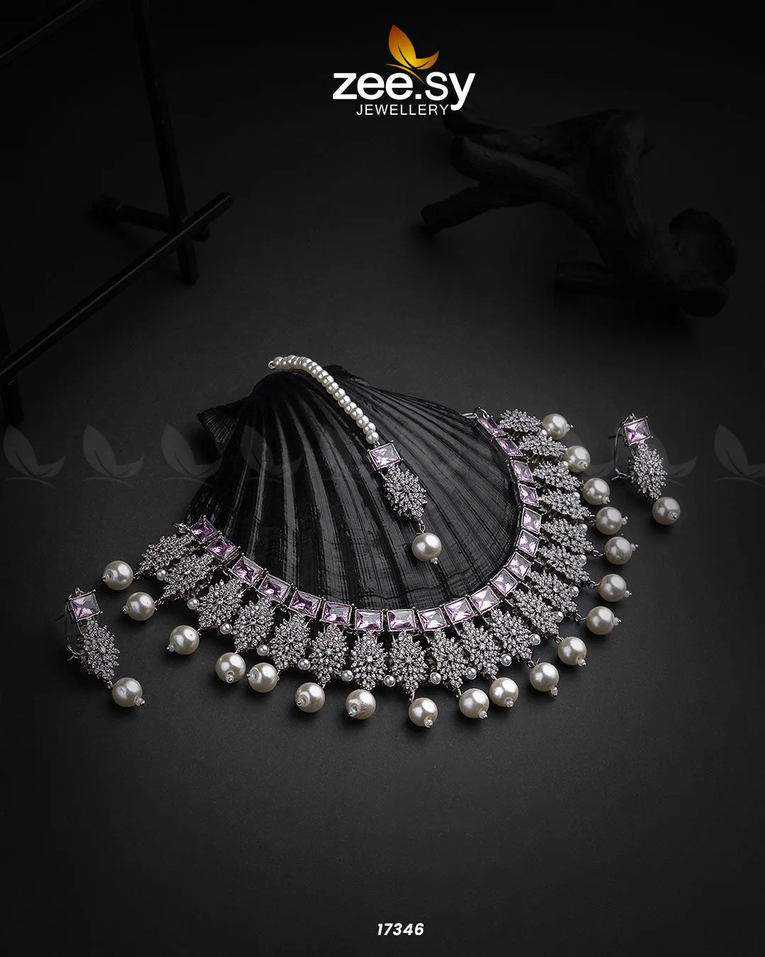 Preeti Necklace