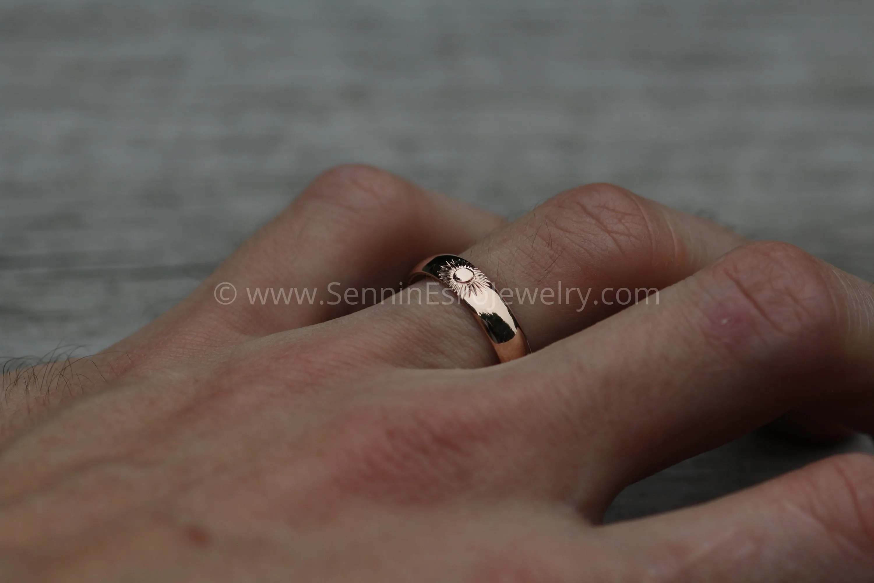 Sun Engraved Rose Gold 5x1.5mm Comfort Fit Band - Glossy Finish