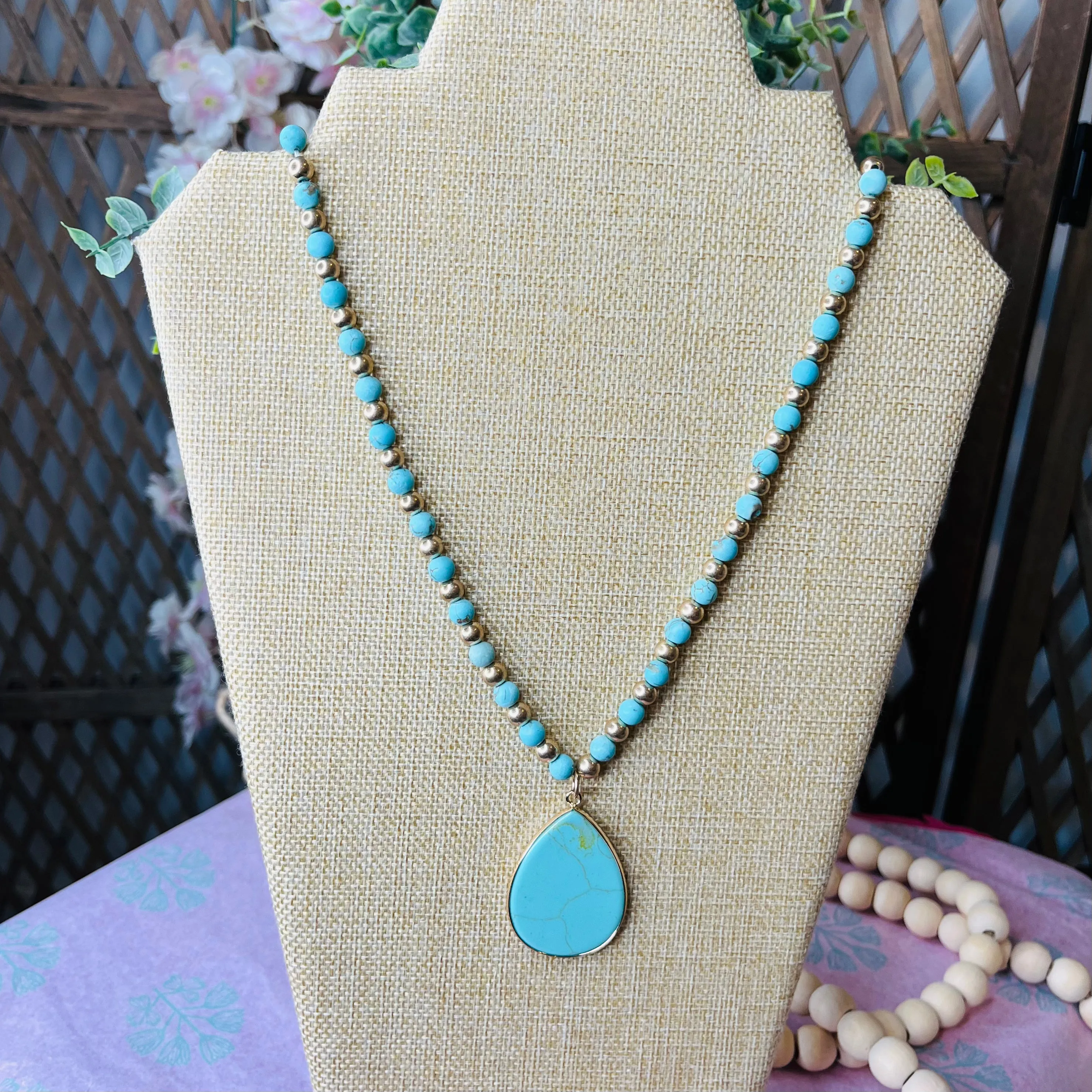 teardrop pendant necklace: teal