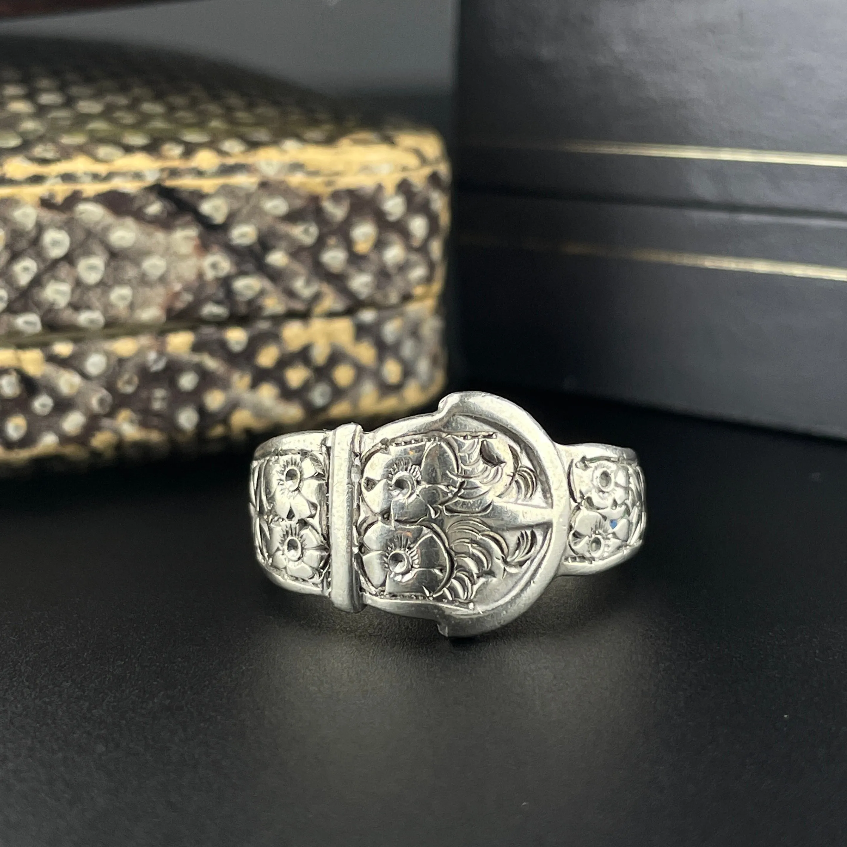 Vintage Forget Me Not Silver Buckle Wedding Band Ring, Sz 9.5